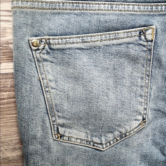 Anthropologie Pilcro Jeans  Sizes 30 Pearl Jeans - Picture 9 of 11